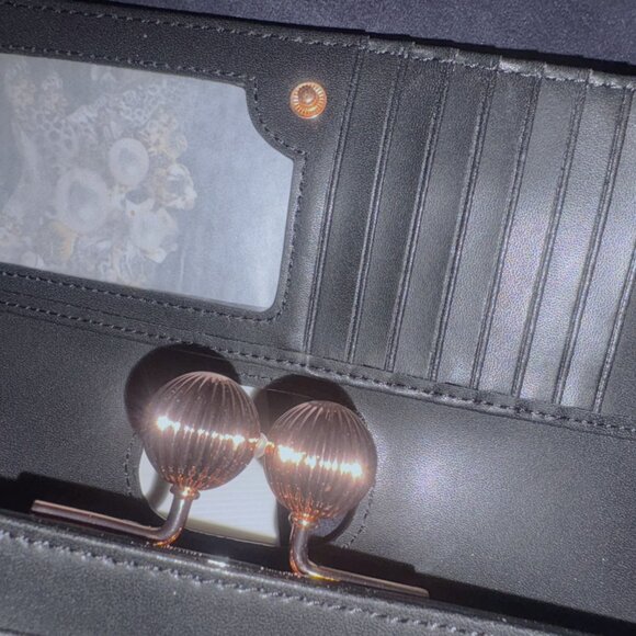 Ted Baker of London Black Patent Leather Rose Gold Kiss-Lock Wallet NWT - Picture 8 of 12